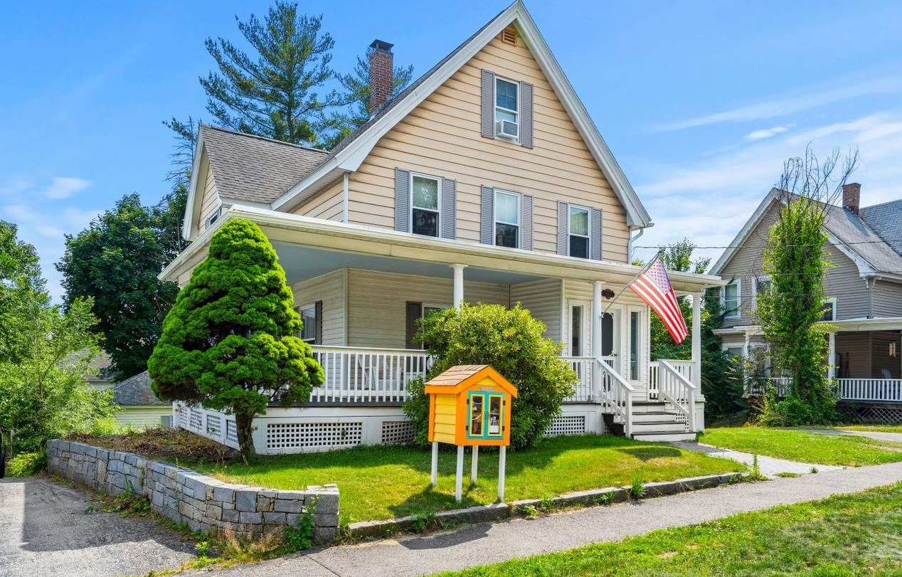 603 Hanover St, Manchester NH  03104-5307 exterior