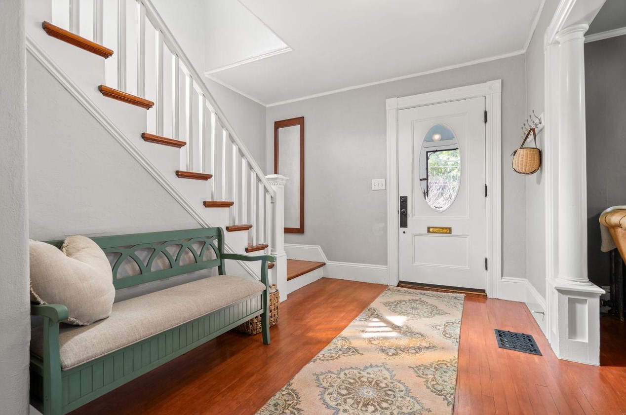 603 Hanover St, Manchester NH  03104-5307 exterior