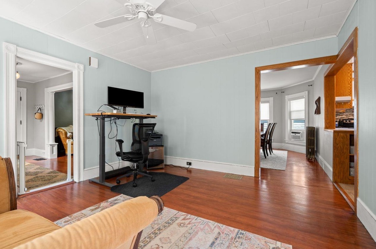 603 Hanover St, Manchester NH  03104-5307 exterior