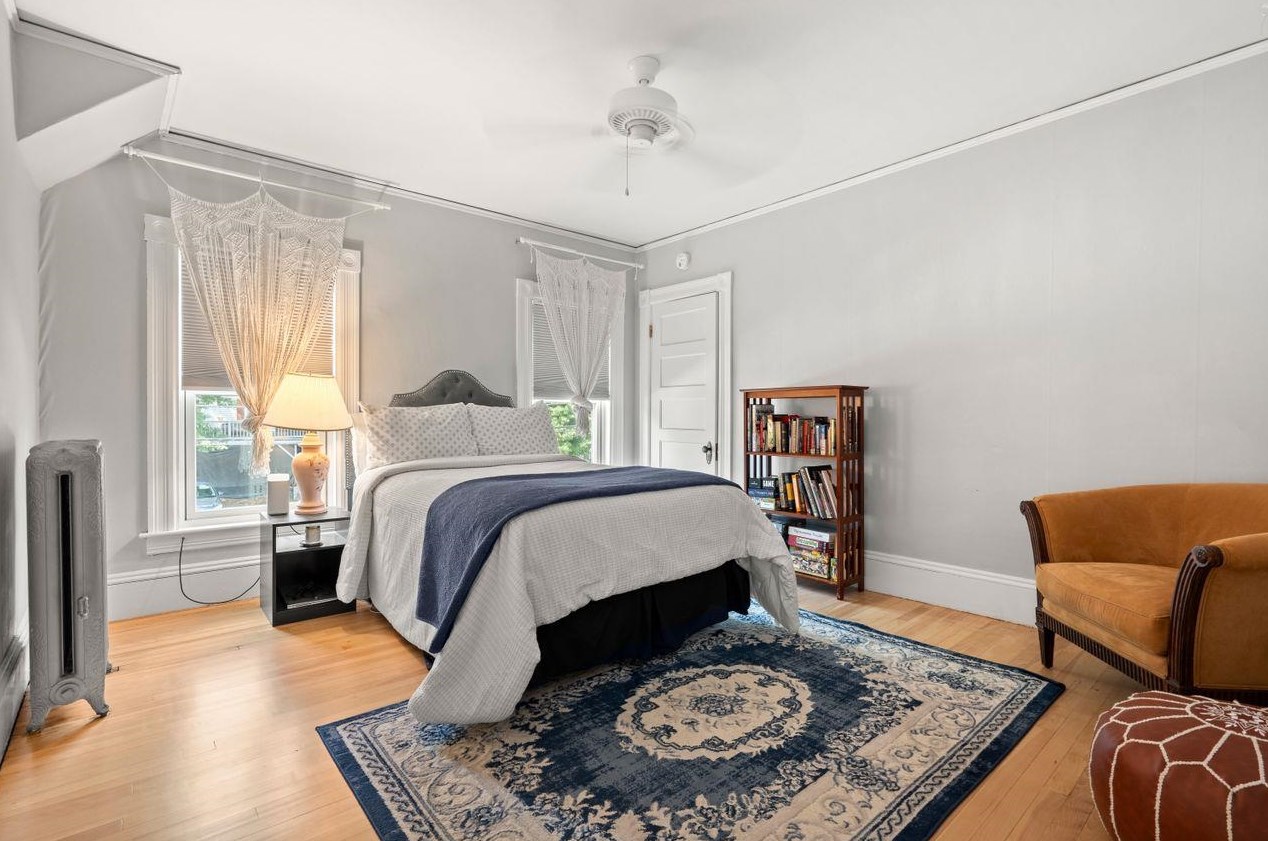 603 Hanover St, Manchester NH  03104-5307 exterior