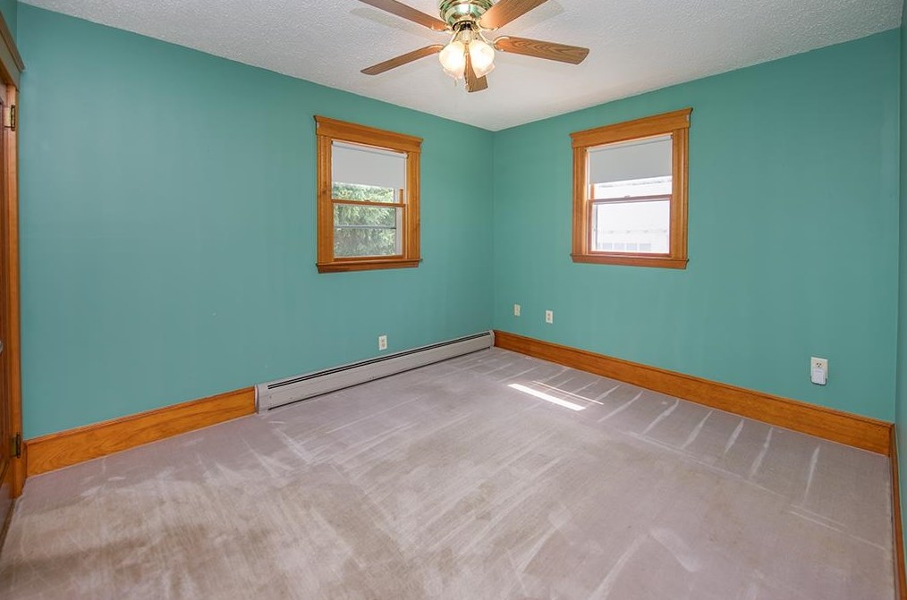 35 Main St, Plaistow NH 03865-3034 exterior