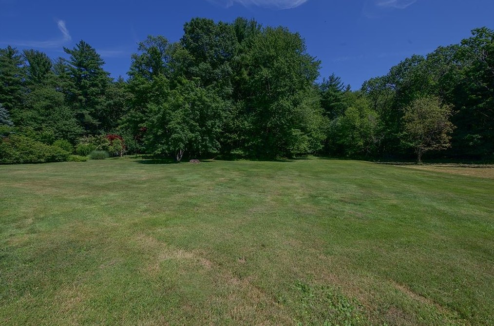 35 Main St, Plaistow NH 03865-3034 exterior