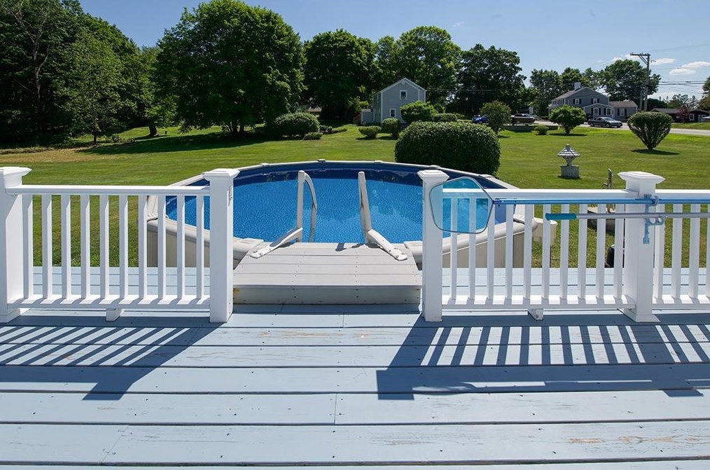 35 Main St, Plaistow NH 03865-3034 exterior