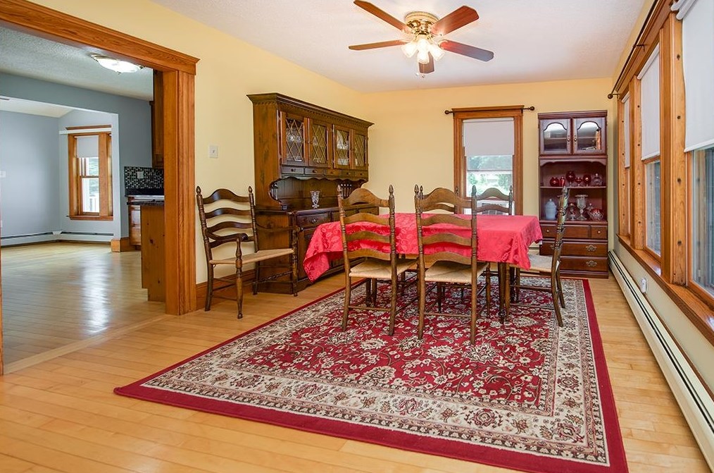 35 Main St, Plaistow NH 03865-3034 exterior