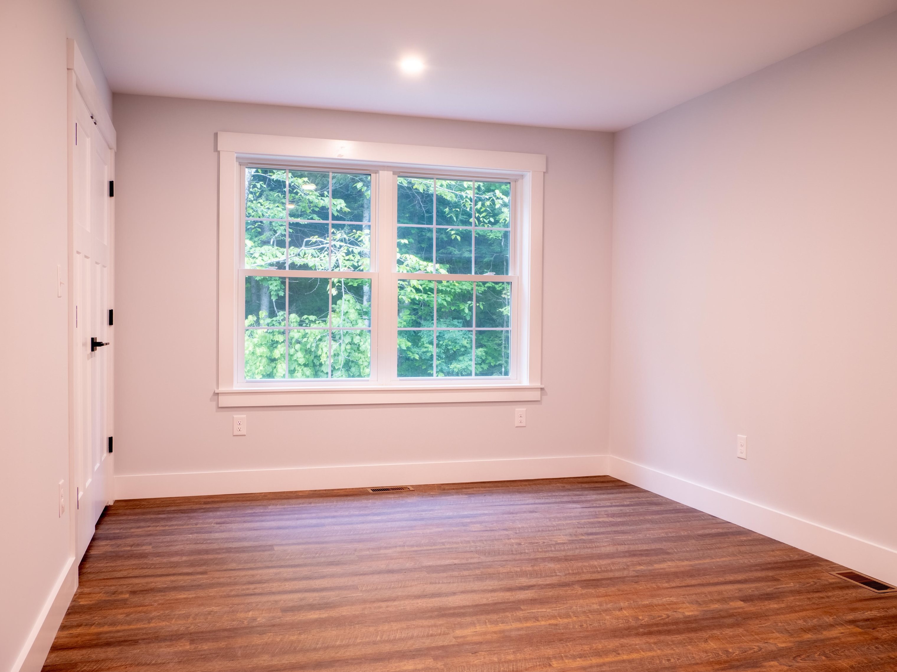 969 Grandview Rd, Albany NH  03818-7125 exterior