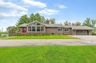 257 Main St, Colebrook, NH 03576 - Photo 3