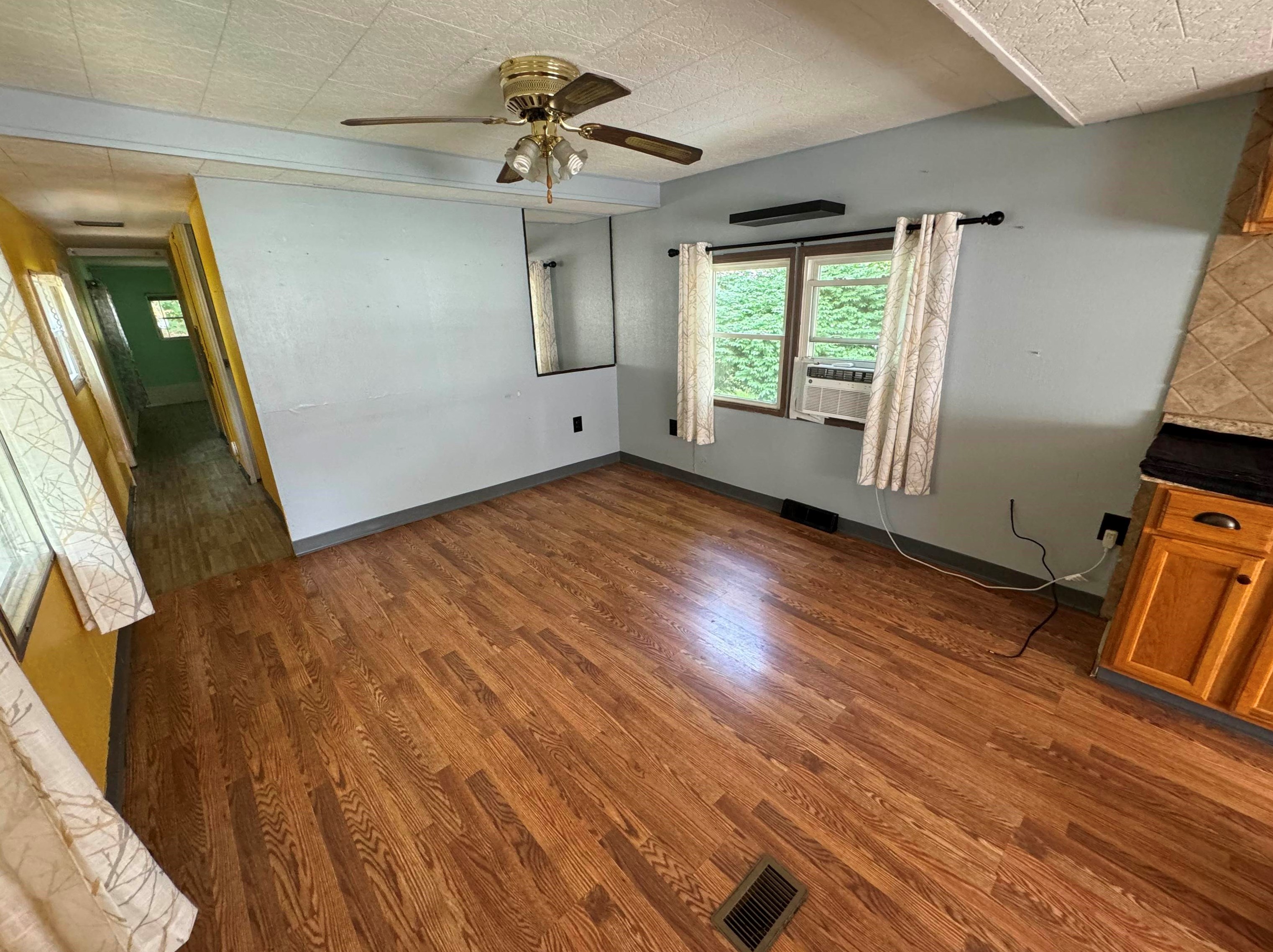 28 Farmwood Dr, Nashua NH 03062-1190 exterior