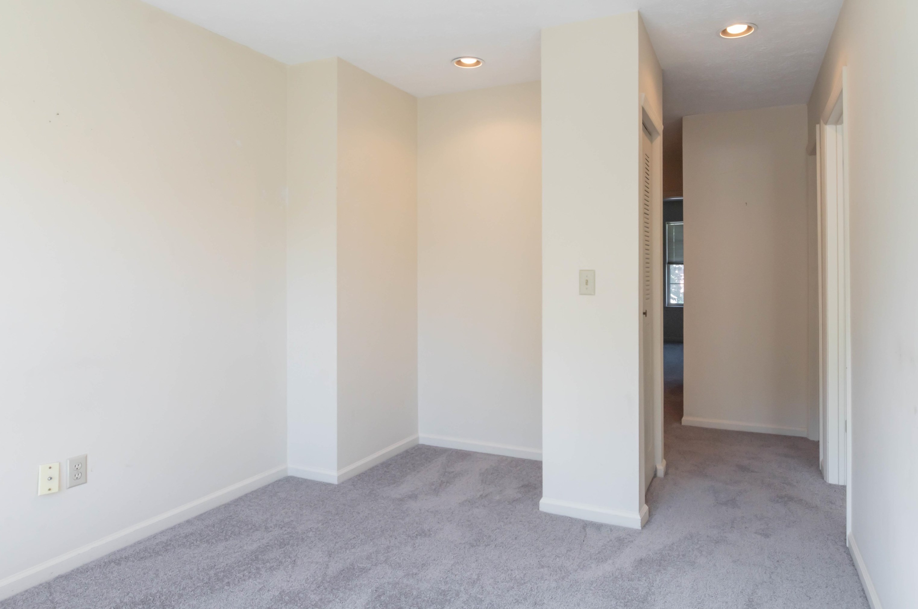 139 Middlesex Rd, Merrimack NH  03054-2779 exterior