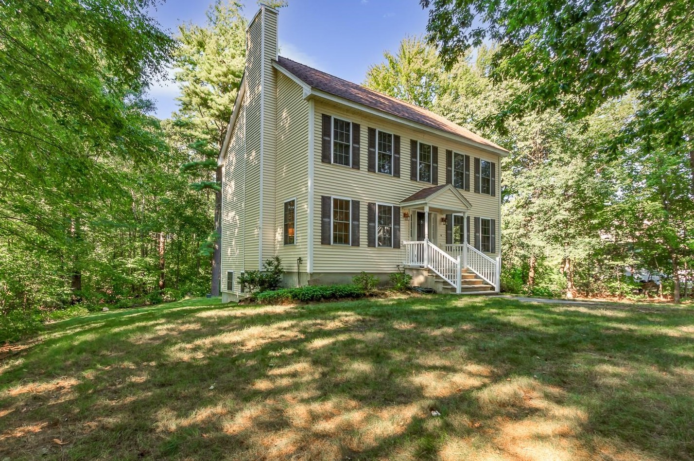 6 Cardinal Cir, Derry NH  03038-1618 exterior