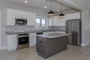 21 Windsor Ln, Hudson, NH 03051 - Photo 9