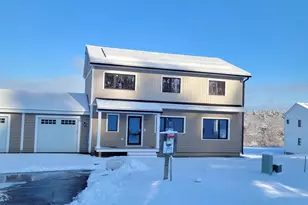 21 Windsor Ln, Hudson, NH 03051 - Photo 1