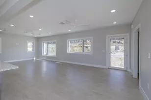 21 Windsor Ln, Hudson, NH 03051 - Photo 21