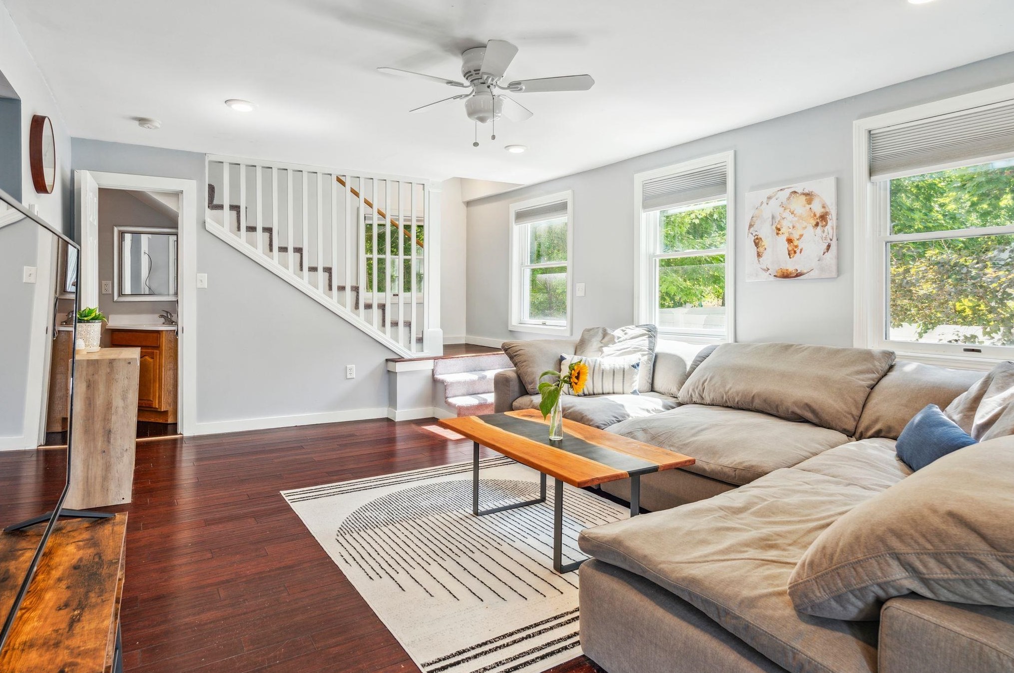 43 Frst St, Dover NH 03820-3223 exterior