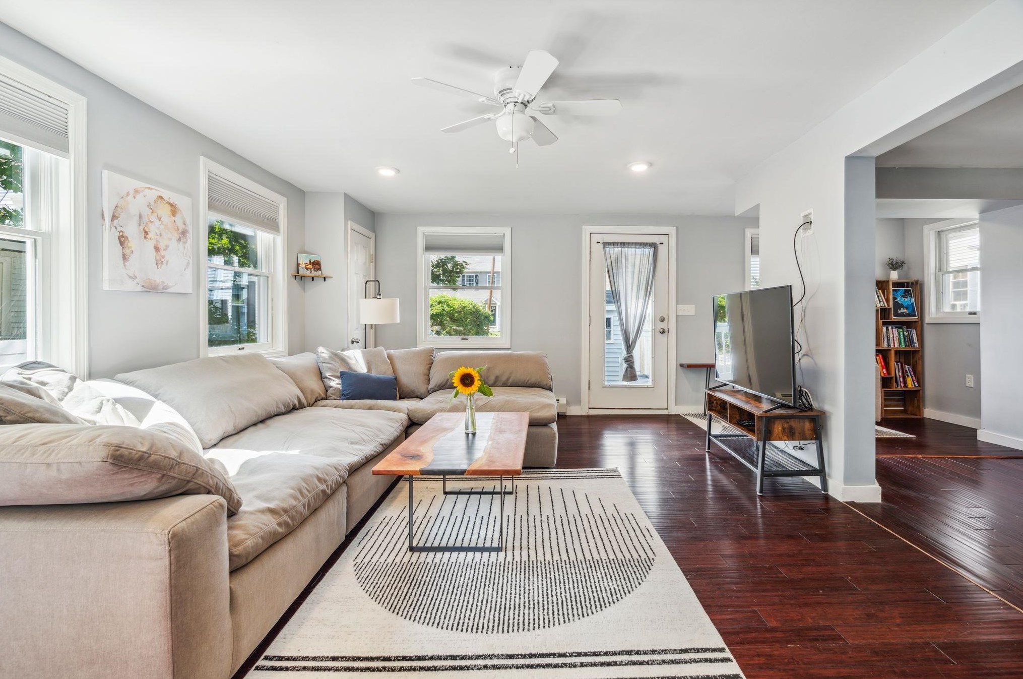 43 Frst St, Dover NH 03820-3223 exterior