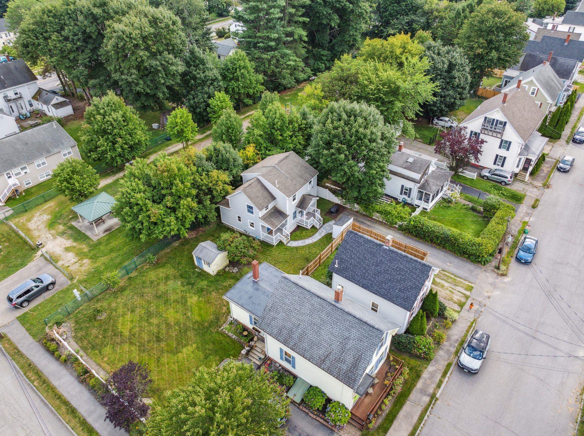 43 Frst St, Dover NH 03820-3223 exterior