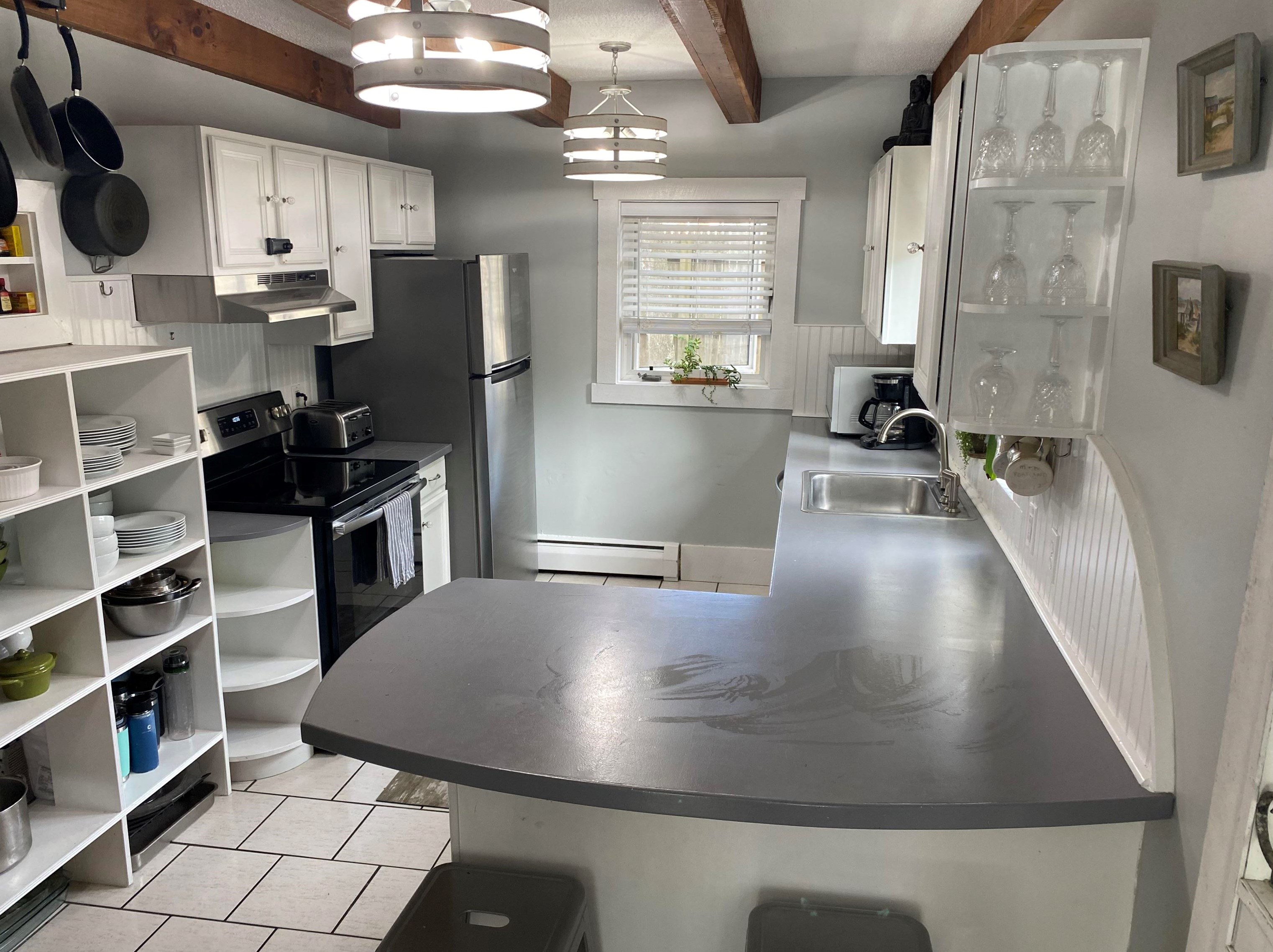 10 Ct St, Dover NH 03820-4109 exterior