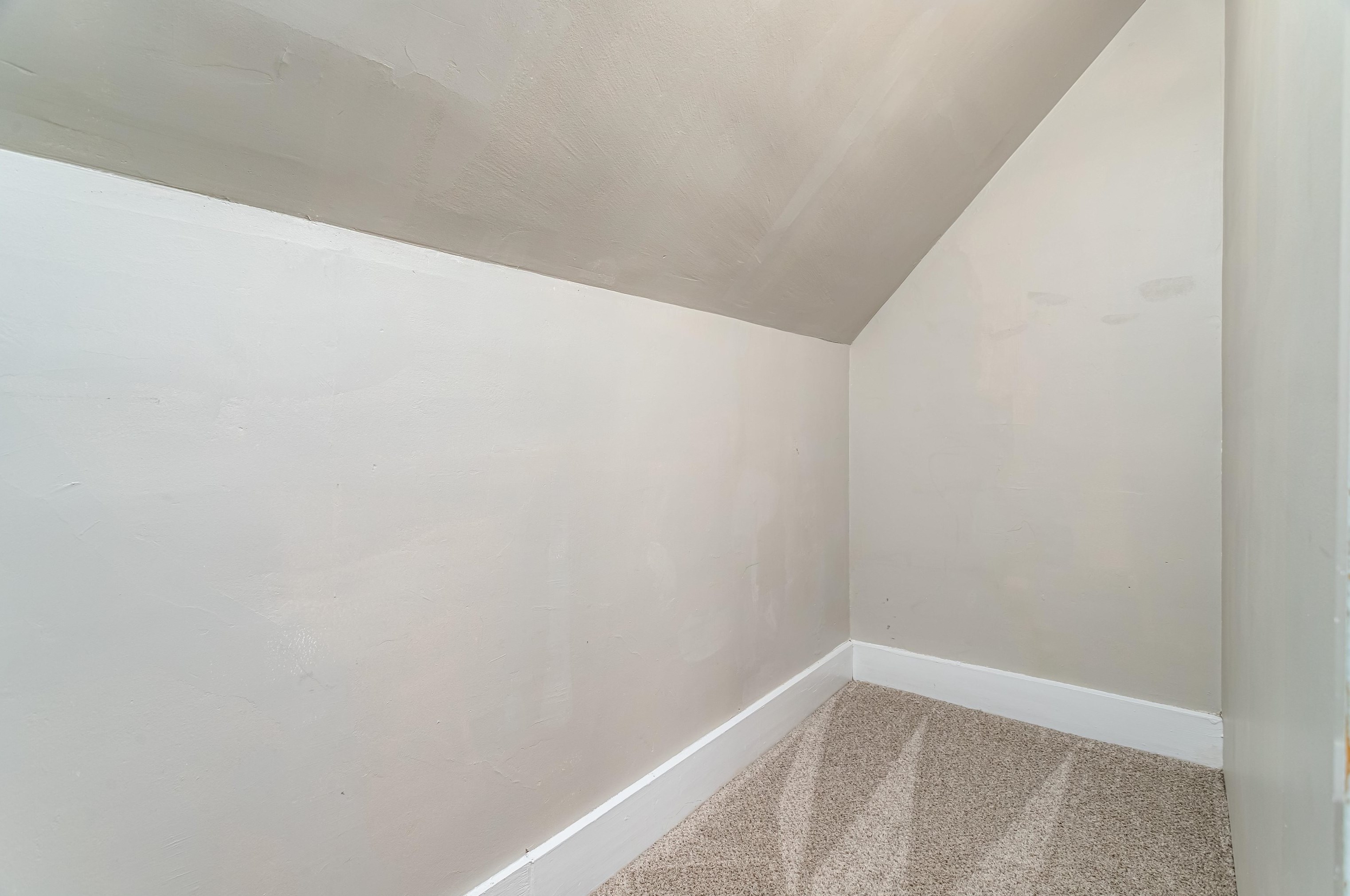 80 Sagamore St, Manchester NH  03104-3661 exterior