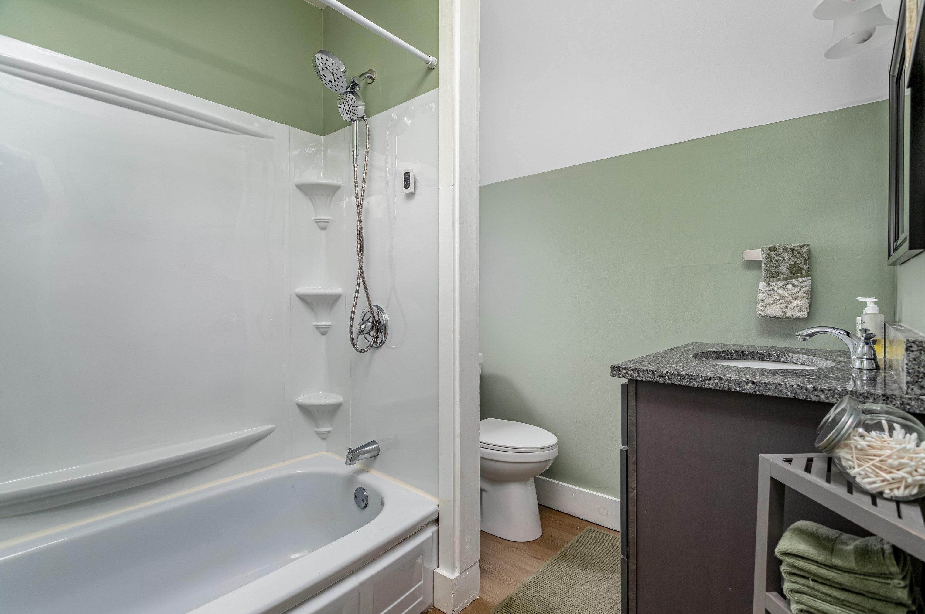 80 Sagamore St, Manchester NH  03104-3661 exterior