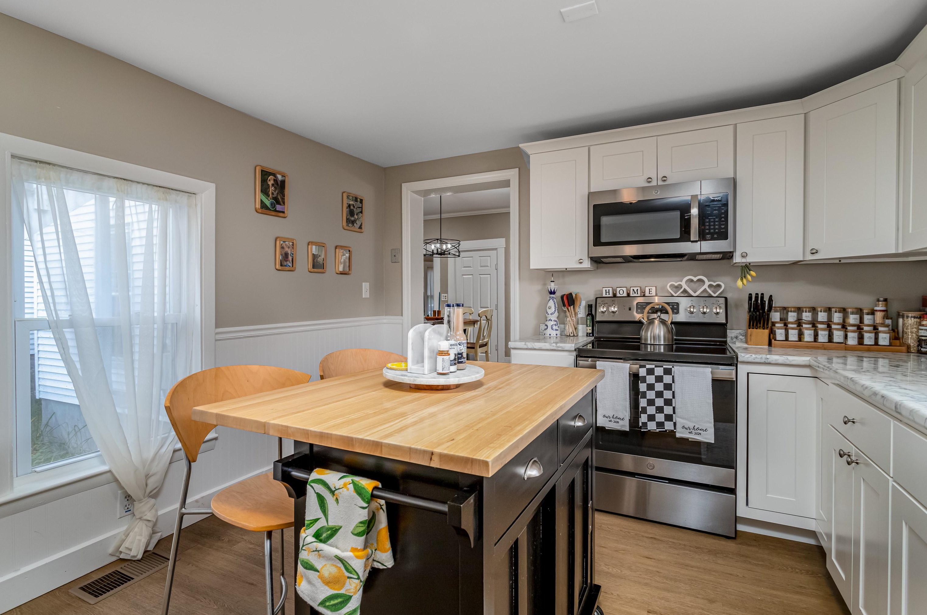 80 Sagamore St, Manchester NH  03104-3661 exterior