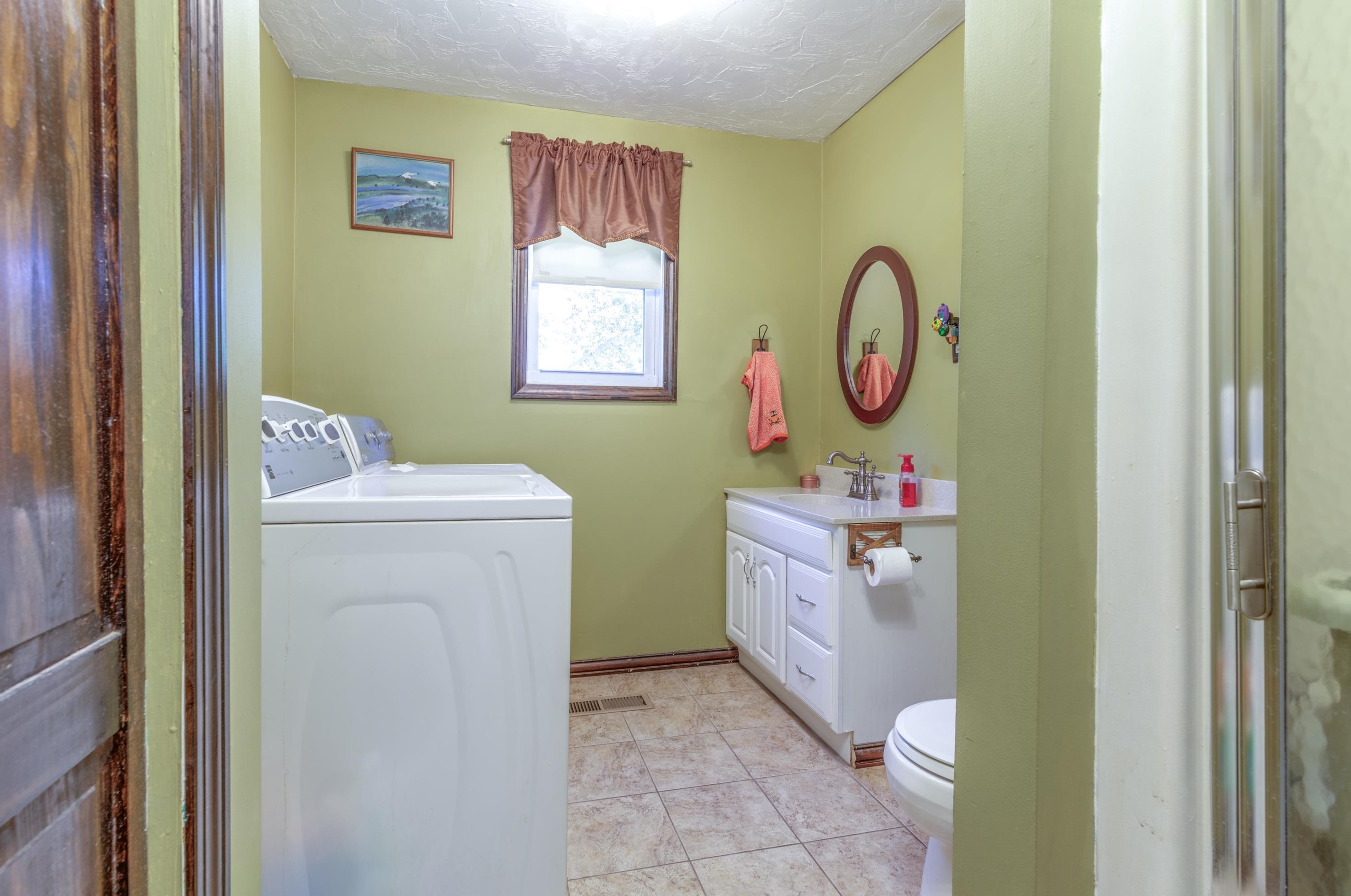 47-47A Elm St, Concord NH exterior