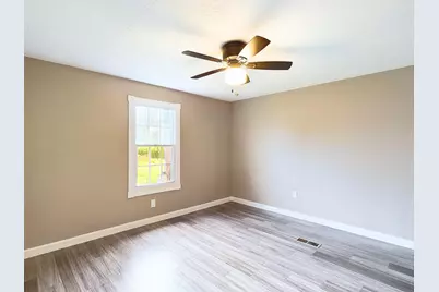 147 Canaan Mobile Home Park #18, Canaan,  05903 - Photo 25