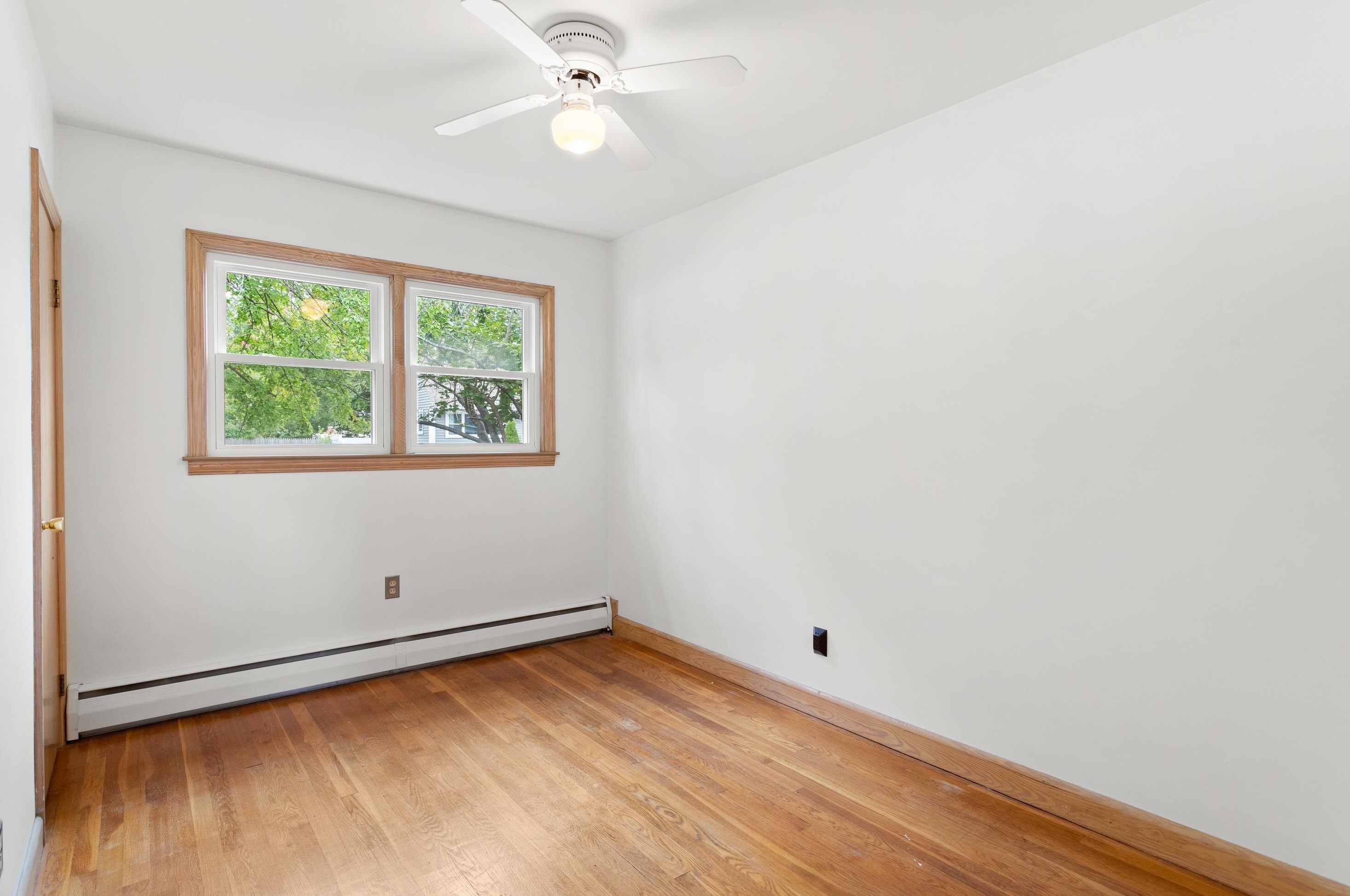 176 Porter St, Manchester NH 03103-2839 exterior