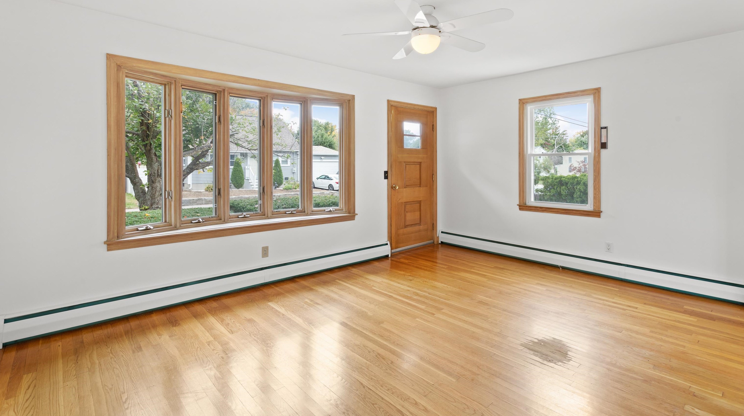 176 Porter St, Manchester NH 03103-2839 exterior