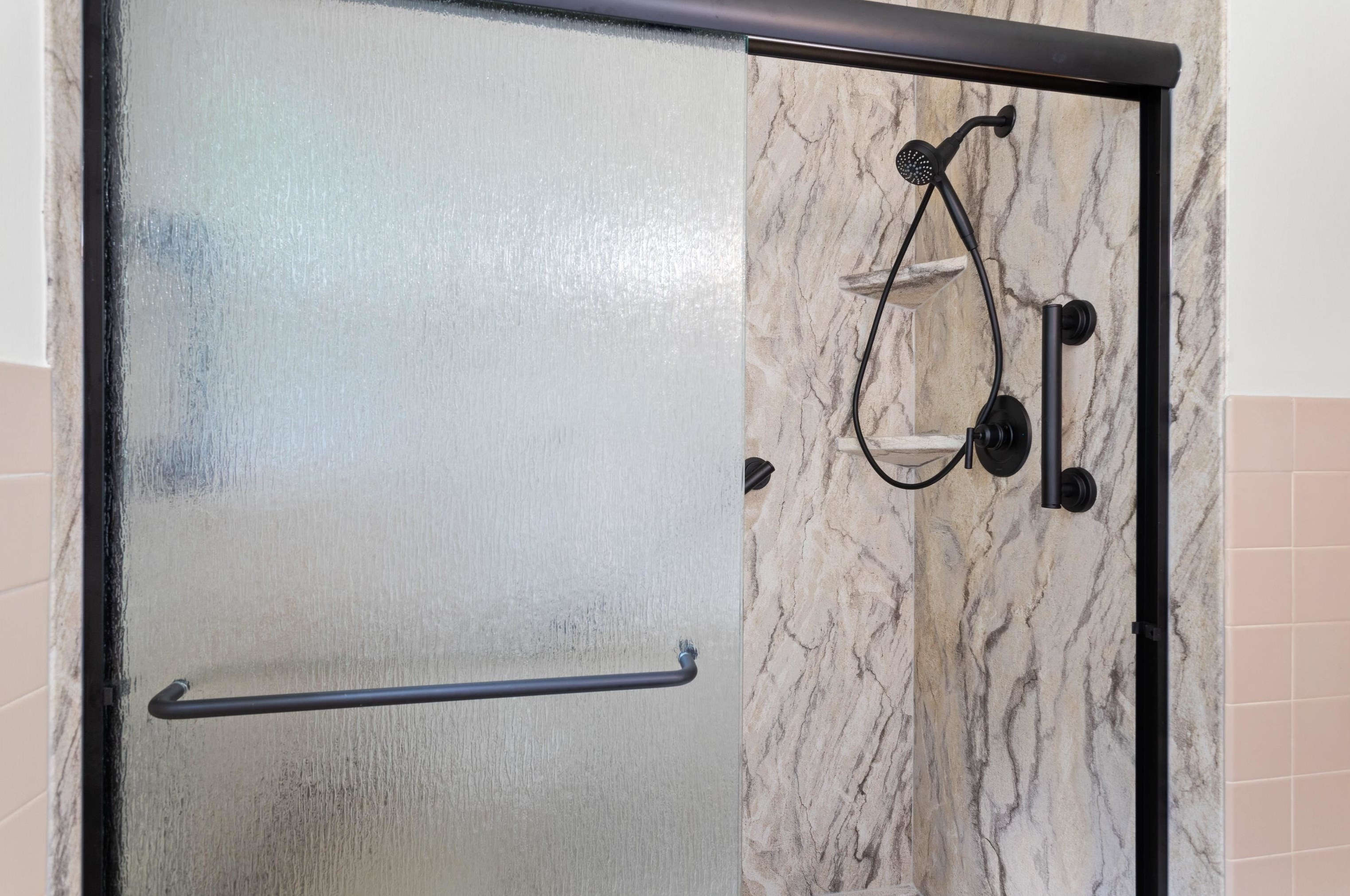 176 Porter St, Manchester NH 03103-2839 exterior