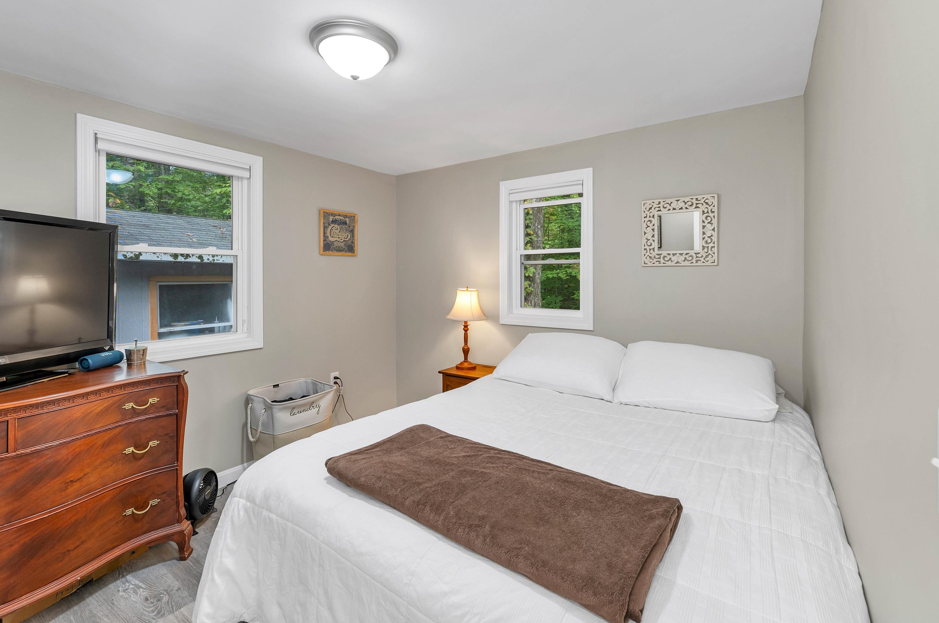 172 Old Concord Tpke, Barrington NH 03825-5153 exterior