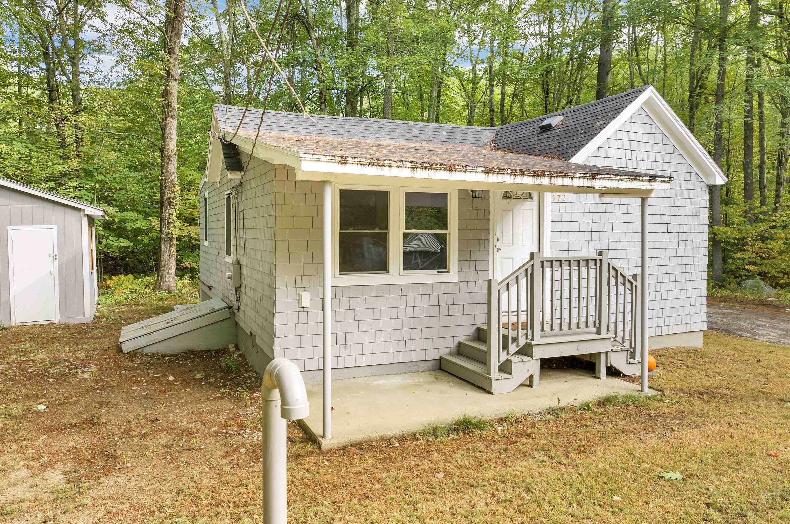 172 Old Concord Tpke, Barrington NH  03825-5152 exterior