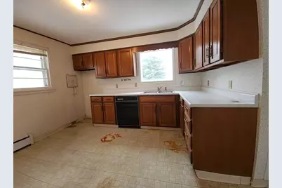 661 4th Avenue, Berlin, NH 03570 - Photo 13