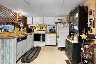 23 E Colebrook Rd, Colebrook, NH 03576 - Photo 17