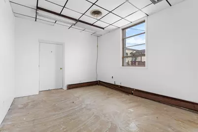 76 Maple Street, Manchester, NH 03103 - Photo 15