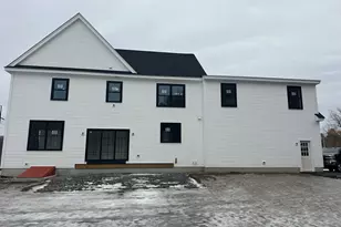 253 Amesbury Rd, Kensington, NH 03833 - Photo 11