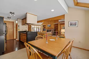 32 Loonwood Dr, Lincoln, NH 03251 - Photo 9