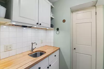 301 Maple Street, Brattleboro, VT 05301 - Photo 9