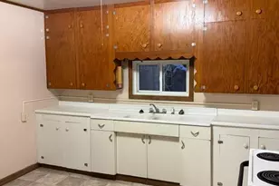 761 Western Ave, Berlin, NH 03570 - Photo 21