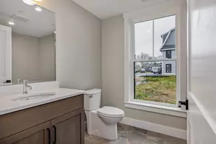 22 Little Bay Dr, Dover, NH 03820 - Photo 13