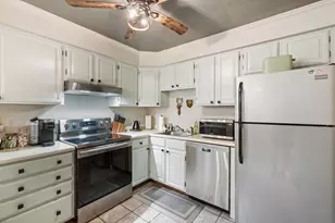 227 Main St, Lincoln, NH 03251 - Photo 5