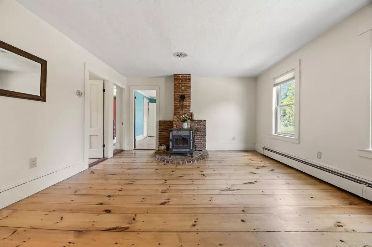 305 Grant Rd, Newmarket, NH 03857 - MLS 5040796 - Coldwell