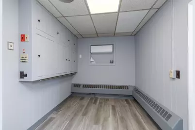 450 Hanover Street, Manchester, NH 03104 - Photo 9