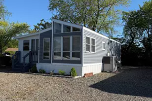 308 Rte 286, Seabrook, NH 03874 - Photo 1