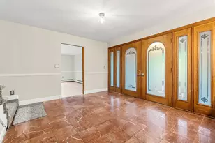 28 Olde Lantern Rd, Bedford, NH 03110 - Photo 3