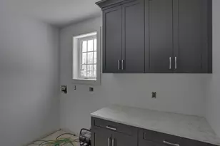 18 Grand Ave, Bedford, NH 03110 - Photo 25