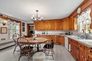 73 Mammoth Rd, Pelham, NH 03076 - Photo 9