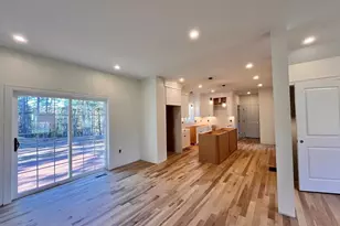 31 Blaisdell Ct, Raymond, NH 03077 - Photo 7