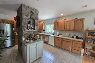 564 Main St, Fremont, NH 03044 - Photo 15