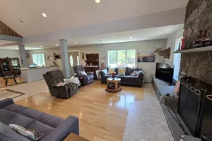 564 Main St, Fremont, NH 03044 - Photo 7