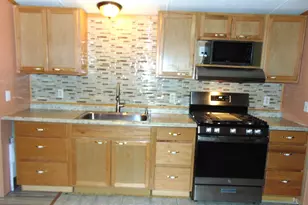 139 Rockingham Rd, Derry, NH 03038 - Photo 13