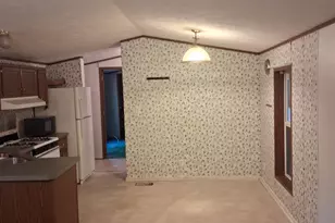 24 Flynn Ln, Tamworth, NH 03886 - Photo 5